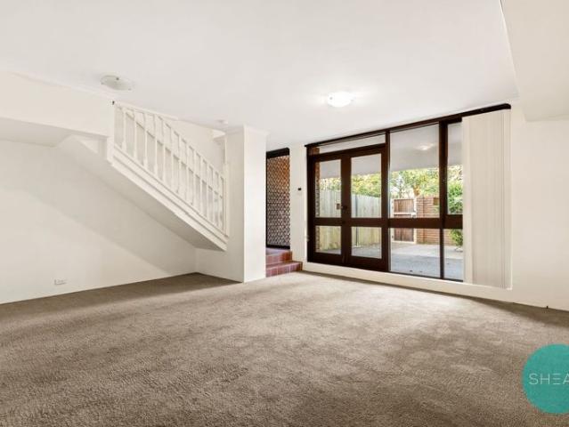 Townhouse for rent in Willoughby, New South Wales