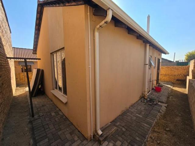 Townhouse for sale in Westonaria, Gauteng