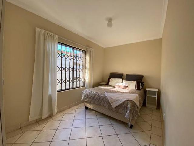 Townhouse for rent in Cape Town, Western Cape