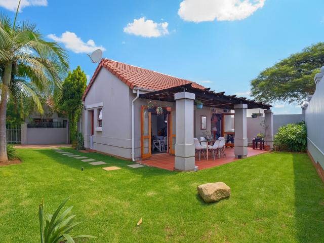 Townhouse for sale in Alexandra, Gauteng