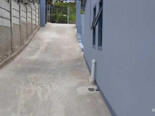 Townhouse for rent in Seaview, Kwazulu-natal