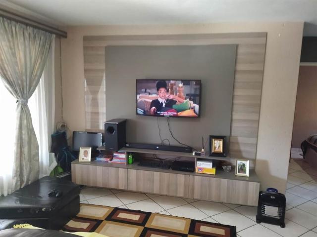 Townhouse for sale in Ekurhuleni, Gauteng