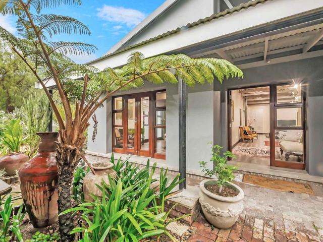 Townhouse for rent in Alexandra, Gauteng