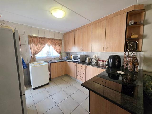 Townhouse for sale in Ekurhuleni, Gauteng