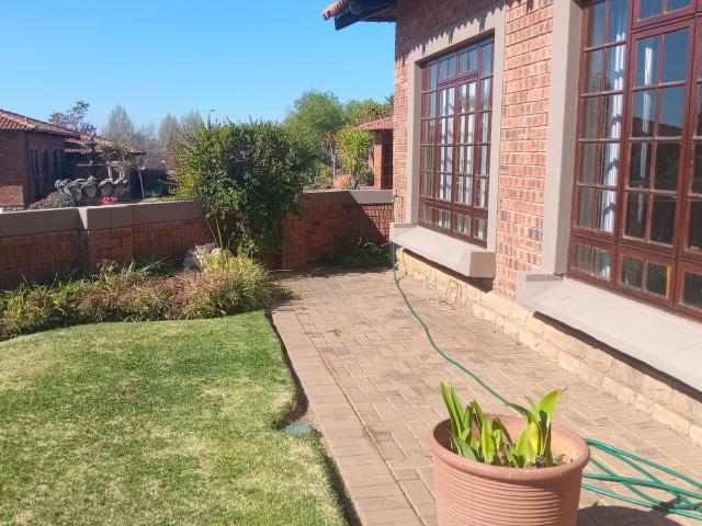 Townhouse for sale in Bloemfontein, Free State
