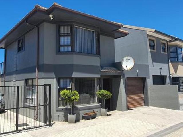 Townhouse for sale in Groot Brak Rivier, Western Cape