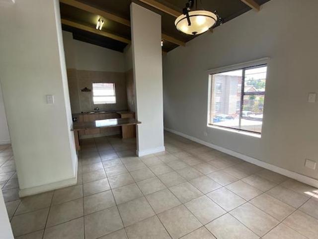 Townhouse for sale in Dr Kenneth Kaunda, North West
