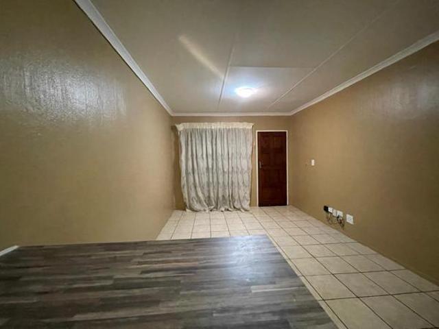 Townhouse for rent in Ekurhuleni, Gauteng
