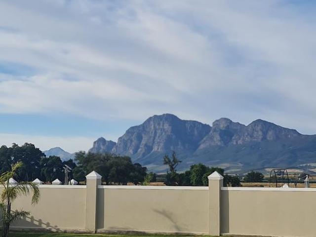 Townhouse for rent in Durbanville, Western Cape