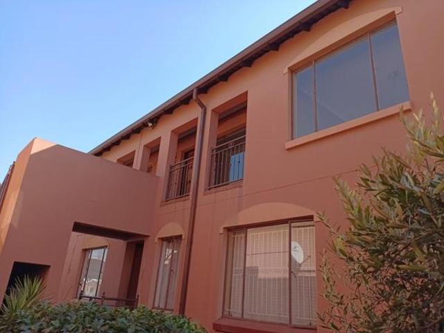 Townhouse for rent in Westonaria, Gauteng