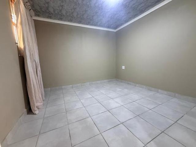 Townhouse for rent in Cape Town, Western Cape