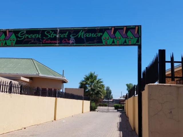 Townhouse for sale in Kimberley, Northern Cape