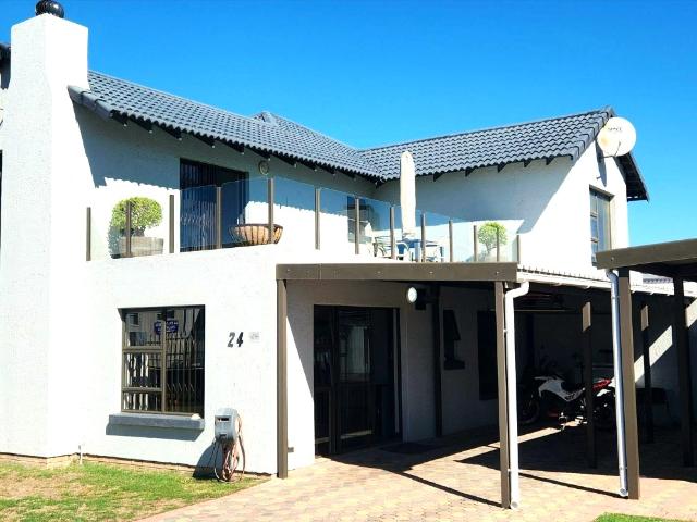 Townhouse for sale in Groot Brak Rivier, Western Cape