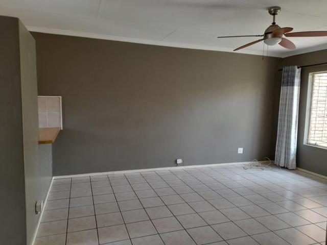 Townhouse for rent in Centurion, Gauteng
