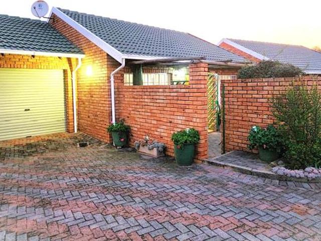 Townhouse for rent in Centurion, Gauteng
