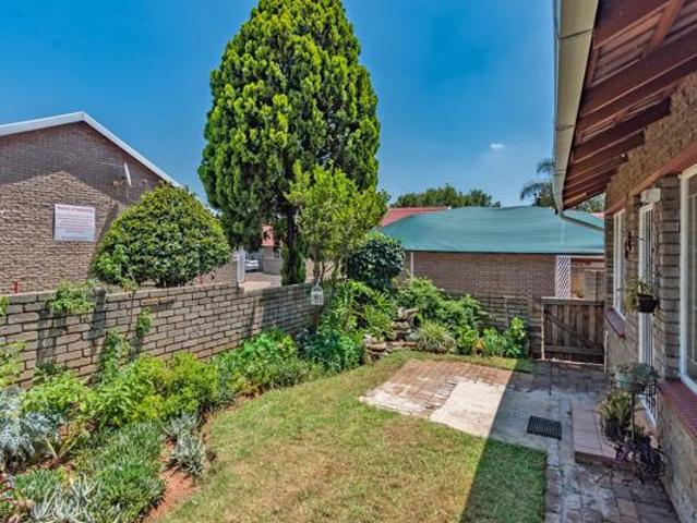 Townhouse for sale in Westonaria, Gauteng