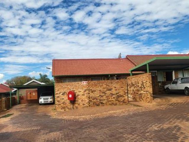 Townhouse for sale in Westonaria, Gauteng