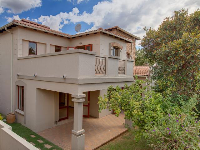 Townhouse for sale in Alexandra, Gauteng