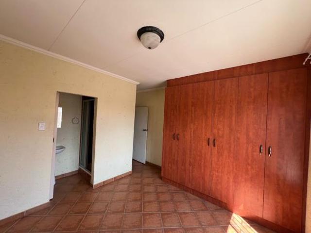 Townhouse for rent in Ekurhuleni, Gauteng