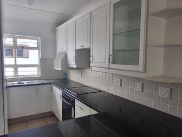 Townhouse for rent in Seaview, Kwazulu-natal
