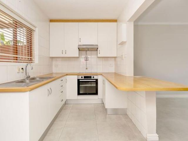 Townhouse for rent in Cape Town, Western Cape
