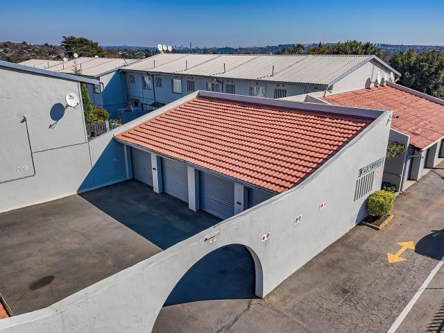 Townhouse for sale in Ekurhuleni, Gauteng