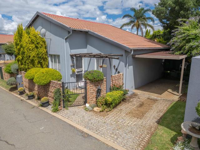 Townhouse for sale in Ekurhuleni, Gauteng