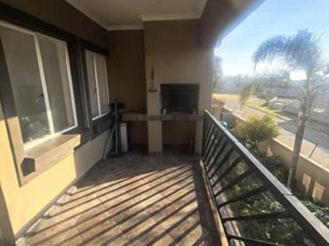 Townhouse for rent in Ekurhuleni, Gauteng