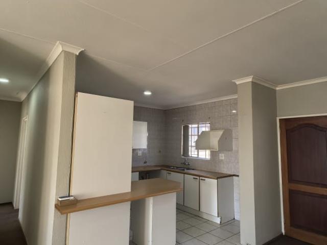 Townhouse for rent in Edenvale