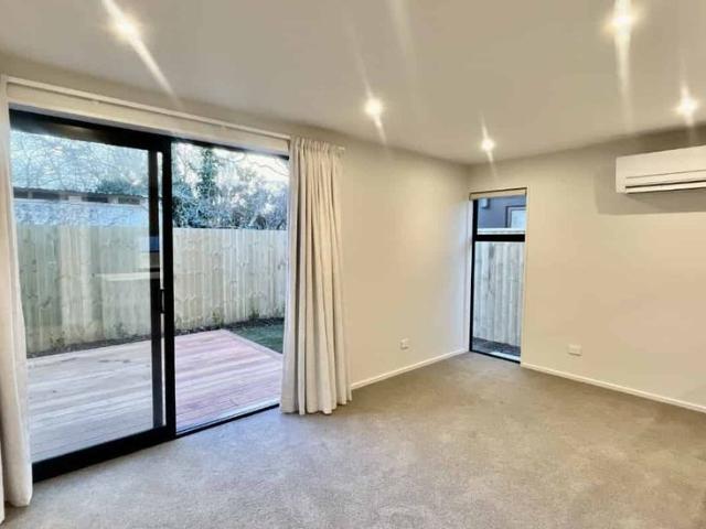 Apartment for rent in Edgeware, Canterbury