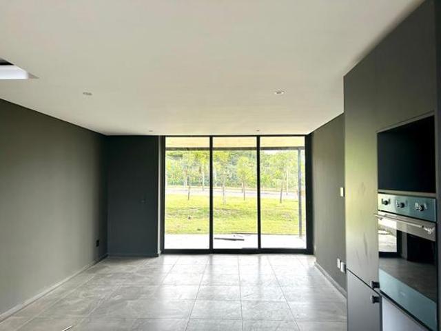 Townhouse for sale in Princess Grant, Kwazulu-natal