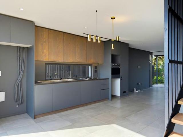 Townhouse for sale in Princess Grant, Kwazulu-natal