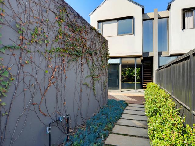 Townhouse for sale in Princess Grant, Kwazulu-natal