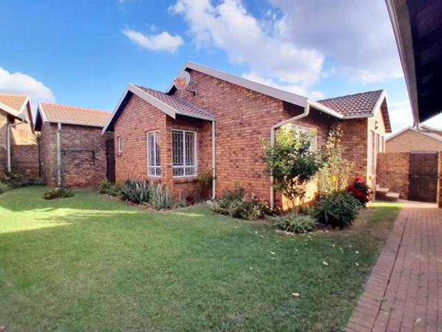 Townhouse for rent in Centurion, Gauteng