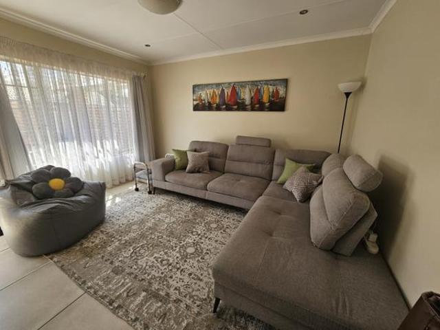 Townhouse for rent in Centurion, Gauteng