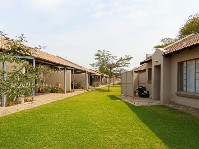 Townhouse for sale in Akasia, Gauteng