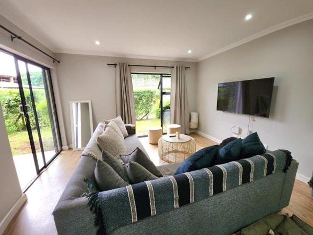 Townhouse for rent in Seaview, Kwazulu-natal