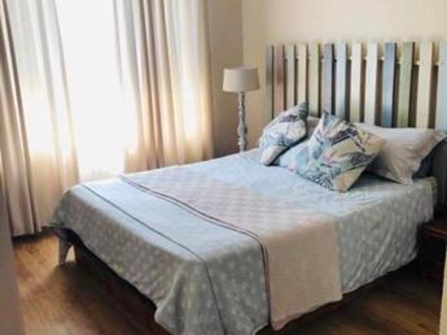 Townhouse for rent in Waterkloof, Gauteng