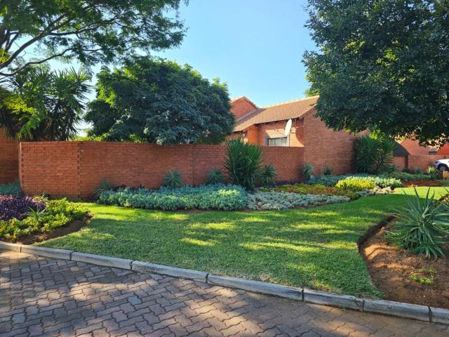 Townhouse for sale in Waterkloof, Gauteng