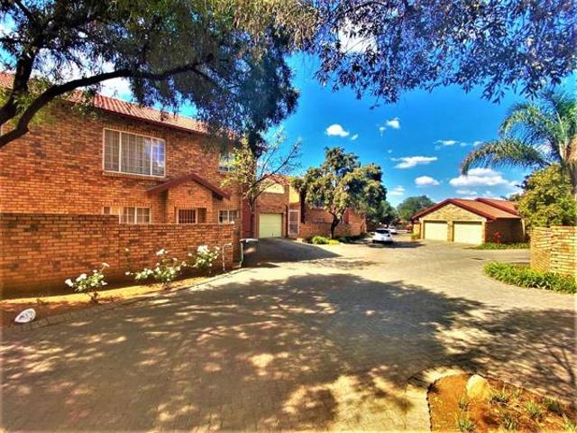 Townhouse for rent in Pretoria, City of Tshwane Metropolitan Municipality