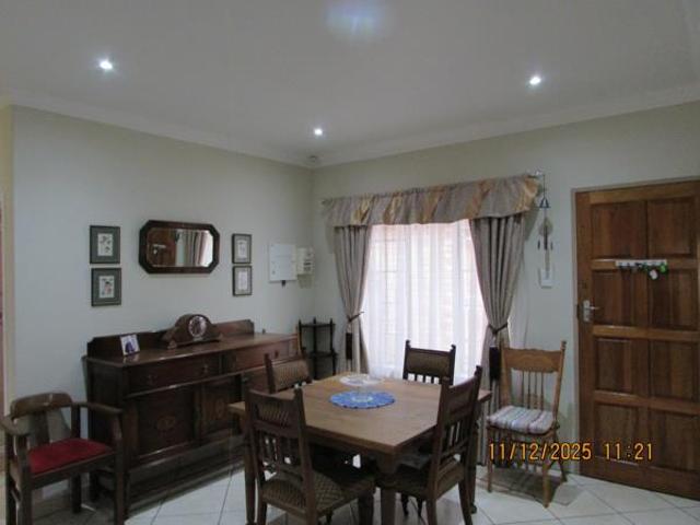 Townhouse for sale in Waterkloof, Gauteng