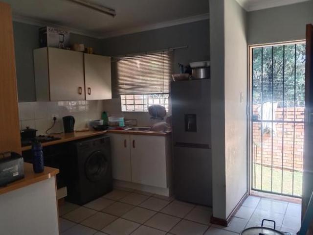 House for rent in Waterkloof, Gauteng