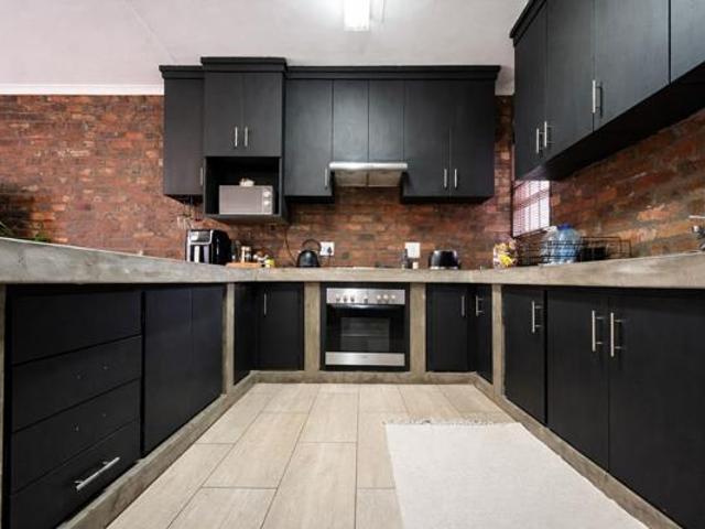 Townhouse for sale in Gert Sibande, Mpumalanga