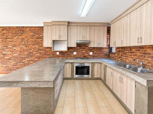 Townhouse for sale in Gert Sibande, Mpumalanga