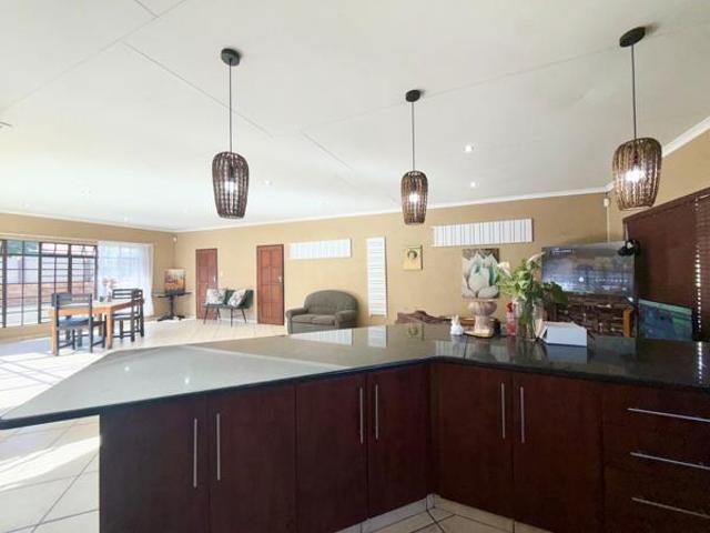 Townhouse for sale in Gert Sibande, Mpumalanga