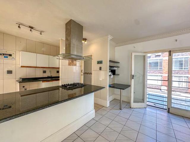 Townhouse for rent in Seaview, Kwazulu-natal