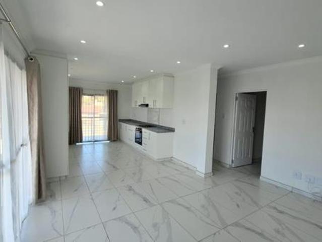 Townhouse for rent in Mount Moreland, Kwazulu-natal