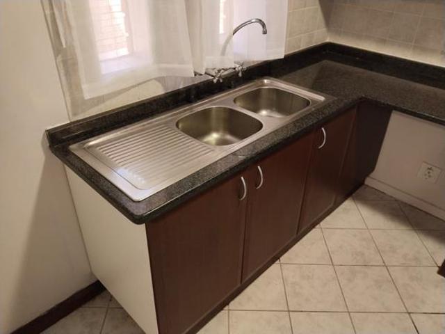 Townhouse for rent in Waterkloof, Gauteng