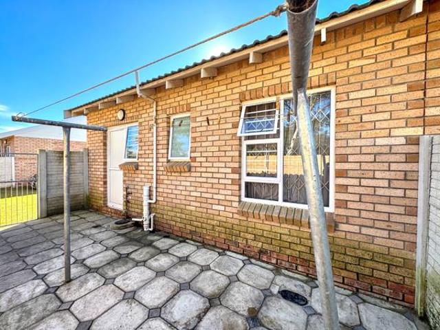 Townhouse for sale in Eastern Cape