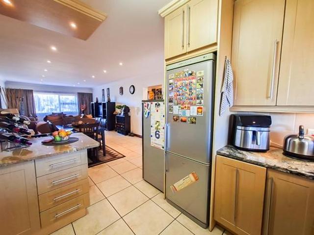 Townhouse for rent in Ekurhuleni, Gauteng